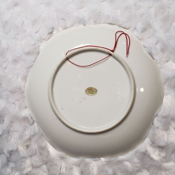 Decorative hanging plate boy with umbrella Vintage Enesco 13" porcelain - Picture 4 of 6